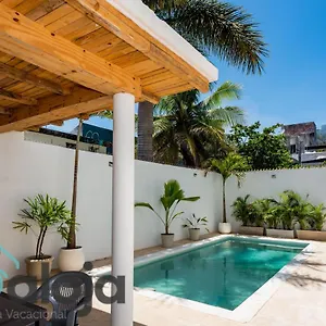 Maison d'hôtes Vica Con Piscina En La Entrada De La Zona Hotelera